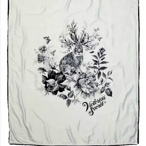 VICTORIA’S SECRET 50X60 Easter Bunny Silk & Black Faux Fur Throw NWOT